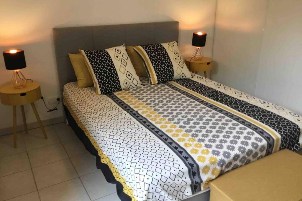 Spacieux Et Bel Appartement Avec Grande Terrasse Marseille Exteriör bild