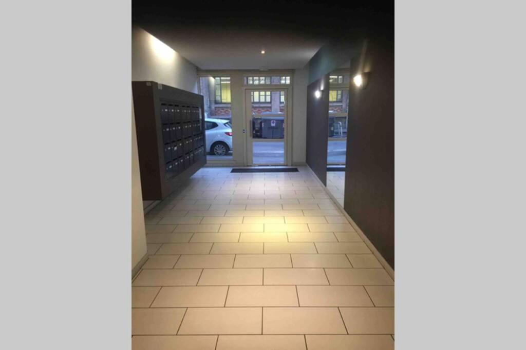 Spacieux Et Bel Appartement Avec Grande Terrasse Marseille Exteriör bild